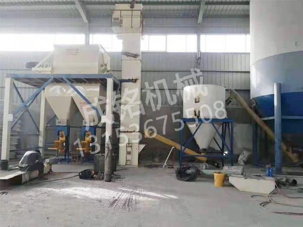 膩?zhàn)臃邸⒏煞凵皾{生產(chǎn)設(shè)備